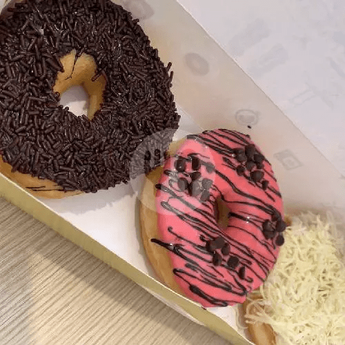 Donat Isi 1 Pcs + Americano Cofee - Bebas Request Topping - Topping Premium